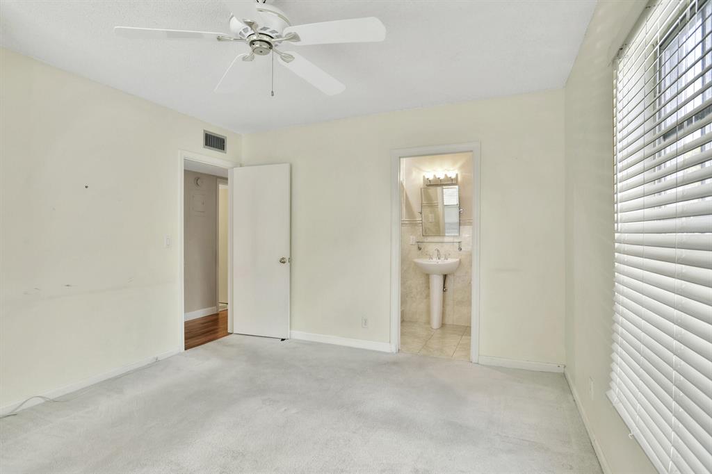 2251 NE 66th Street Unit: 1601