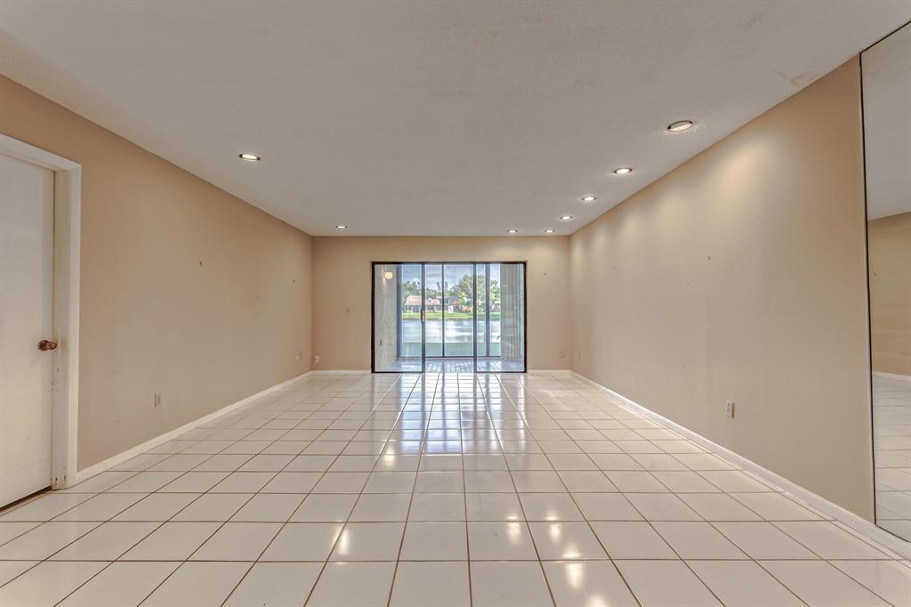 21815 Arriba Real Unit: 12-C