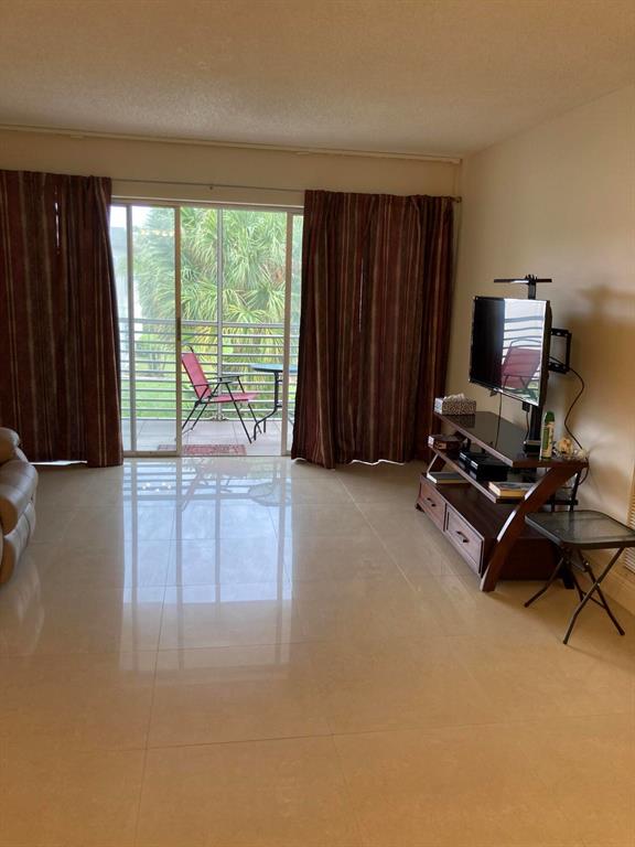 500 Davis Road Unit: 52