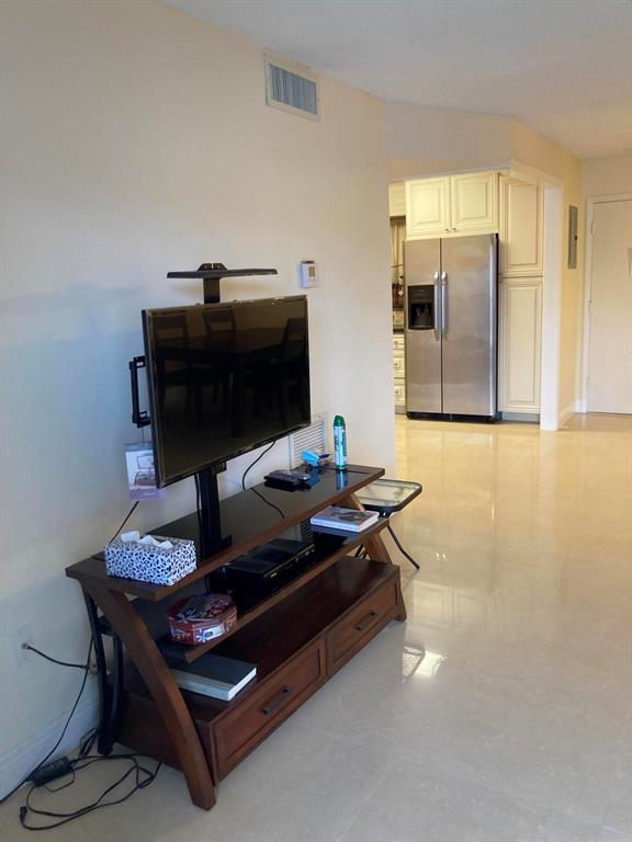 500 Davis Road Unit: 52