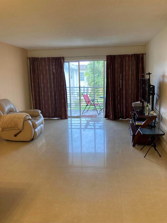 500 Davis Road Unit: 52