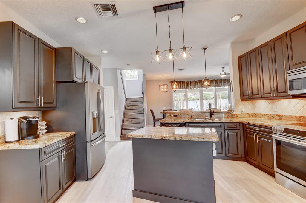 9372 Lake Serena Drive