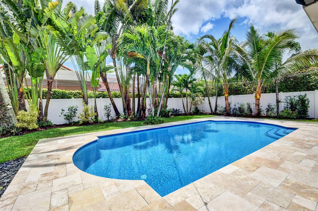 9372 Lake Serena Drive