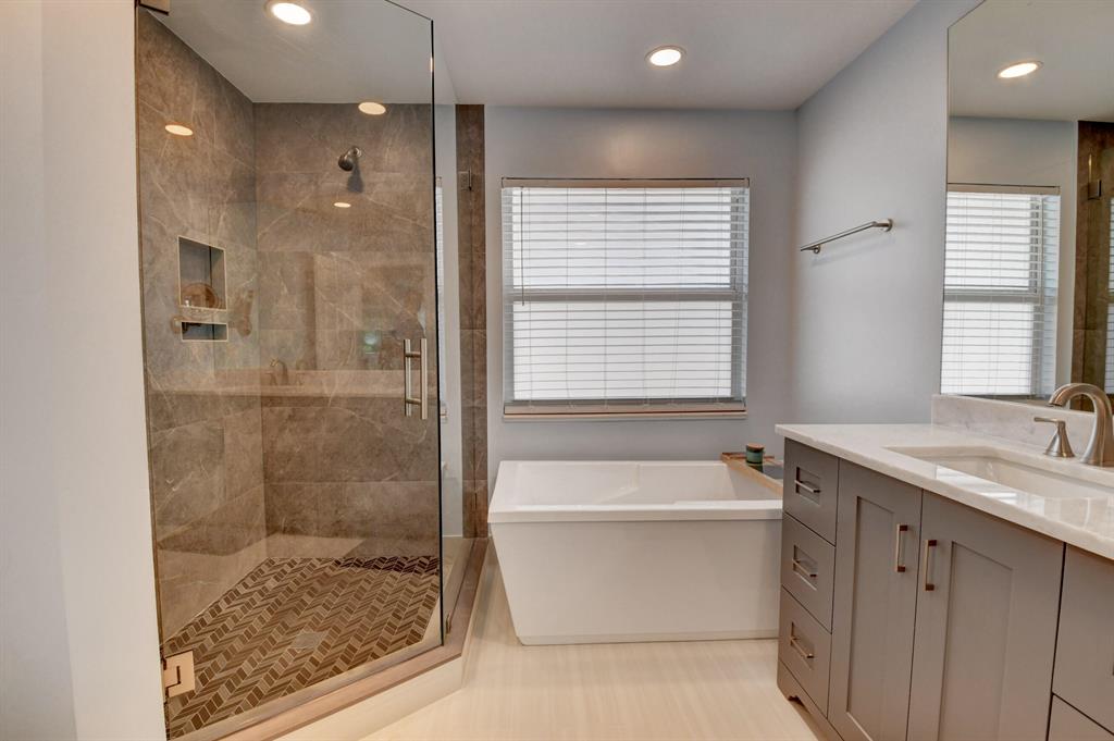 9372 Lake Serena Drive