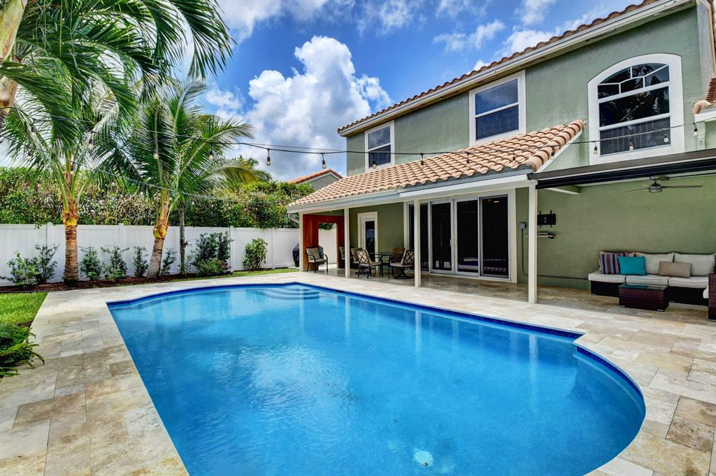 9372 Lake Serena Drive