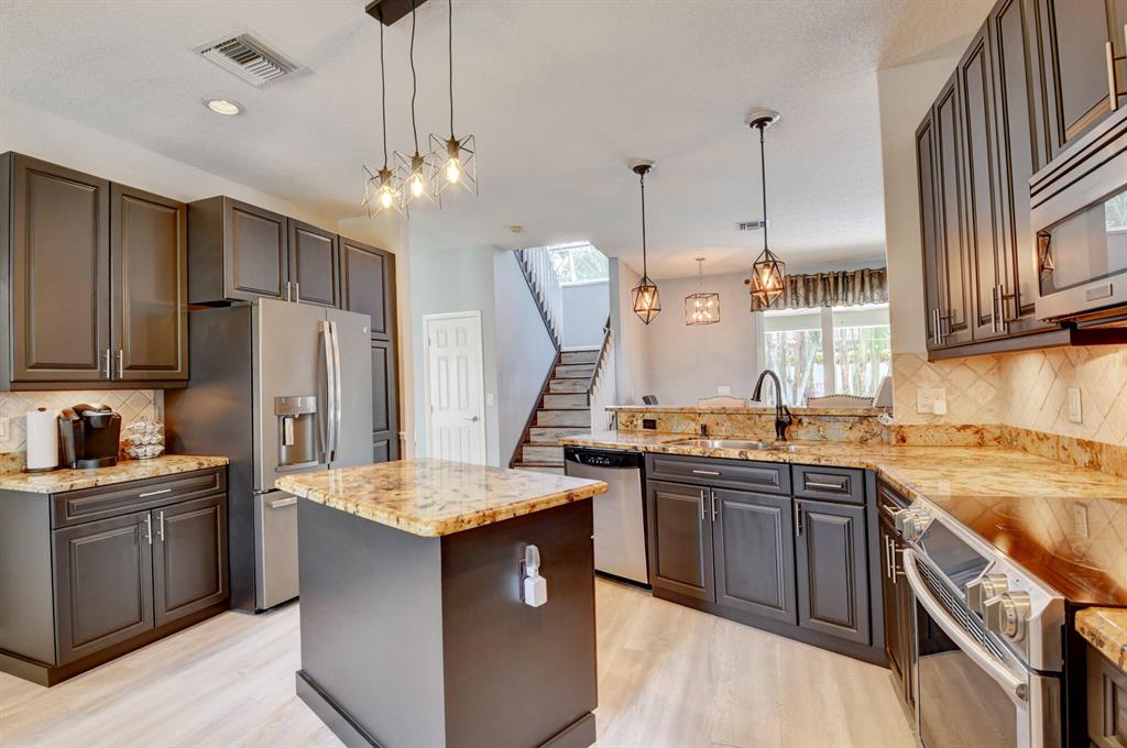 9372 Lake Serena Drive