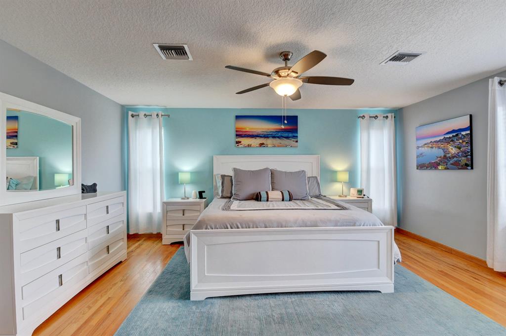 9372 Lake Serena Drive