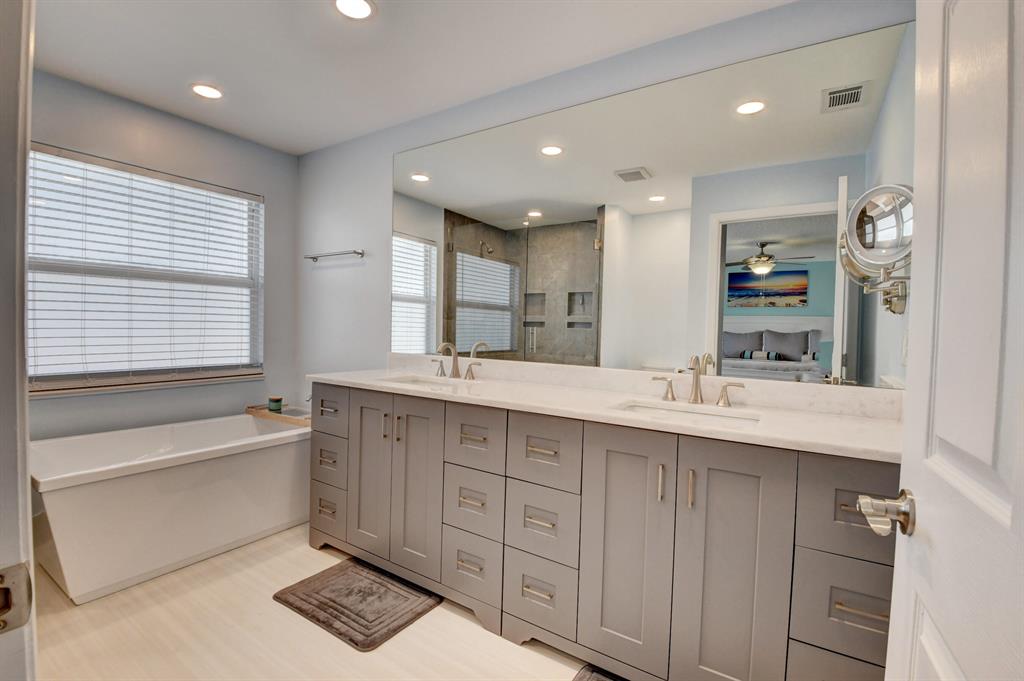 9372 Lake Serena Drive