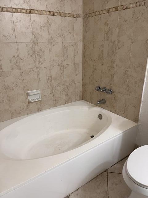 208 Wimbledon Lake Drive Unit: 208