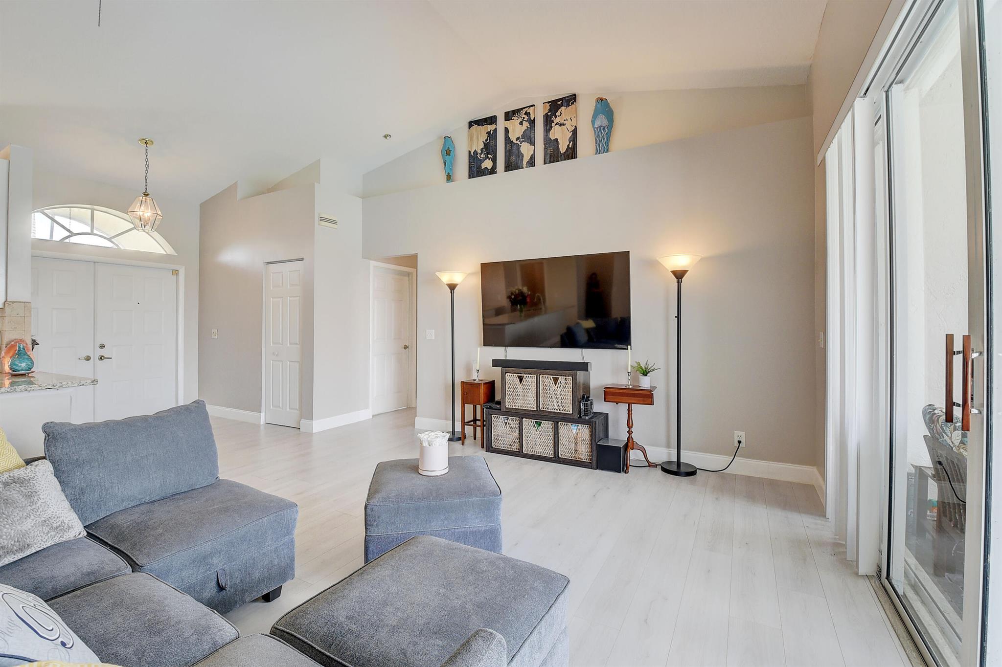 8656 Grassy Isle Trail