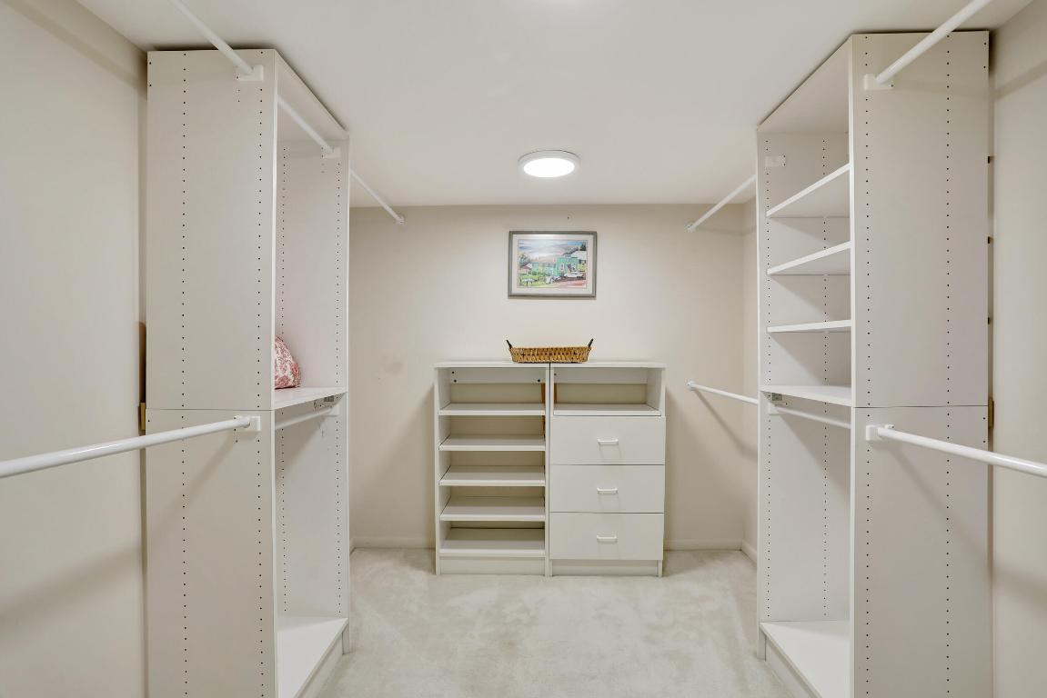 1222 Hillsboro Mile Unit: 17