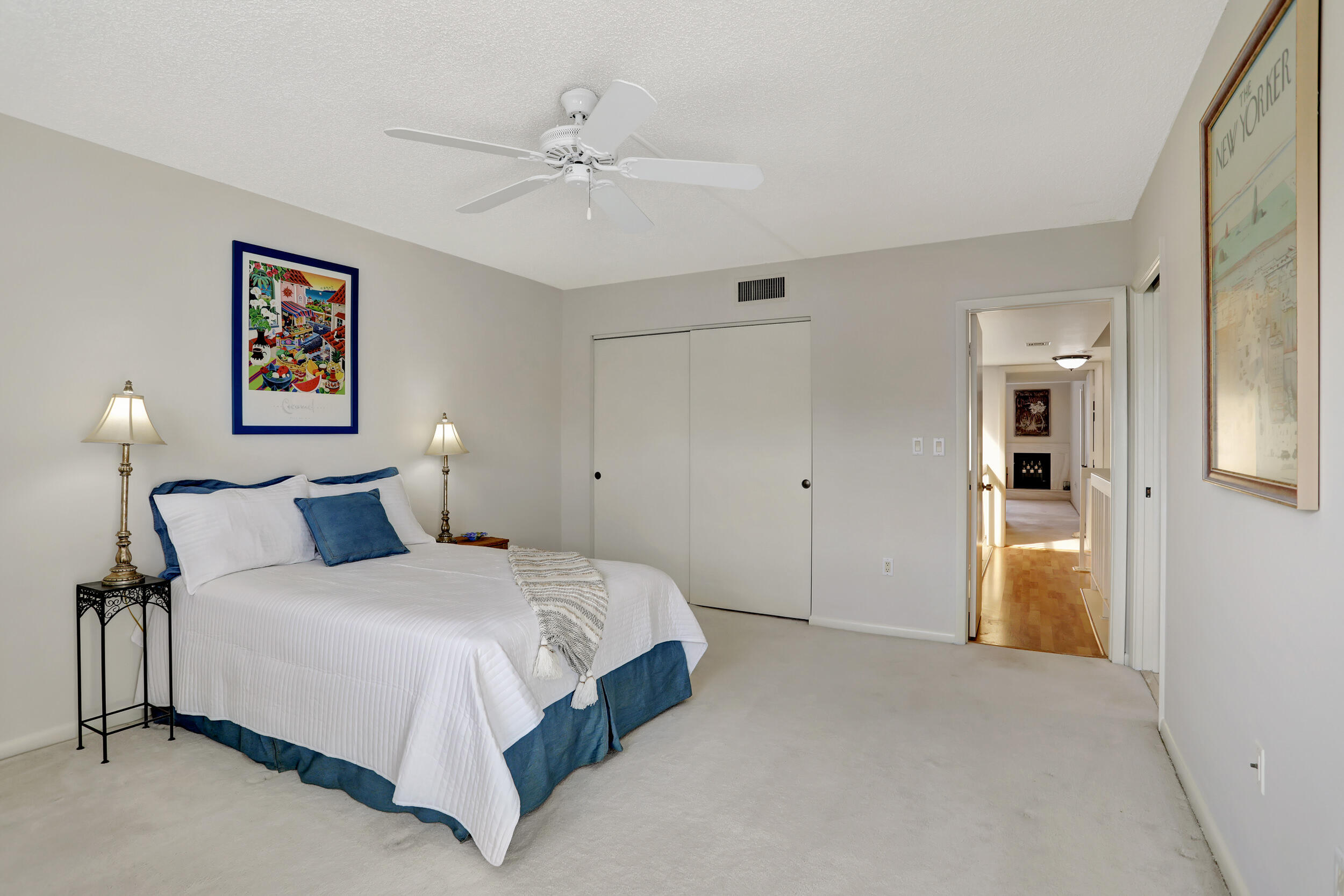 1222 Hillsboro Mile Unit: 17