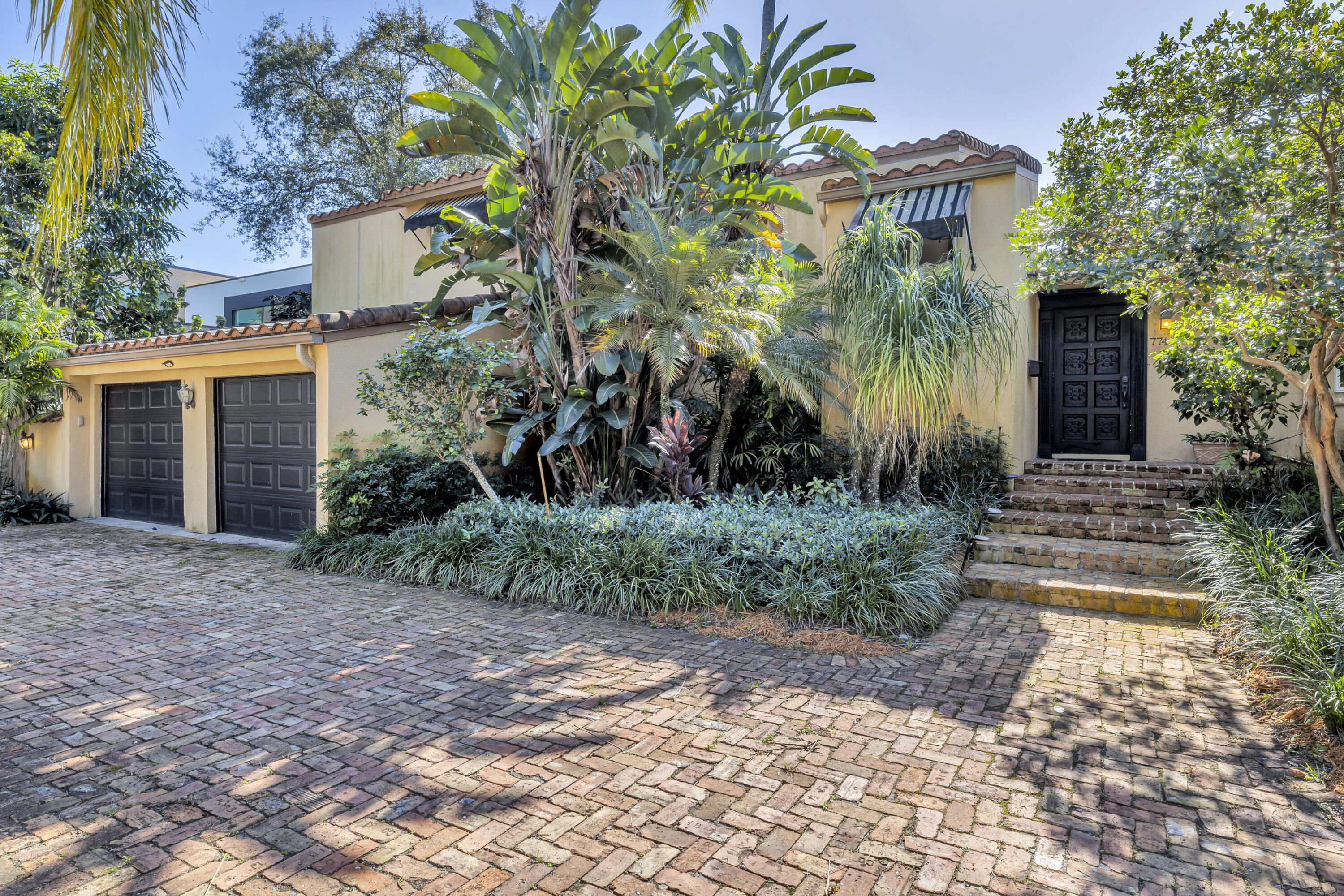 774 Oleander Street