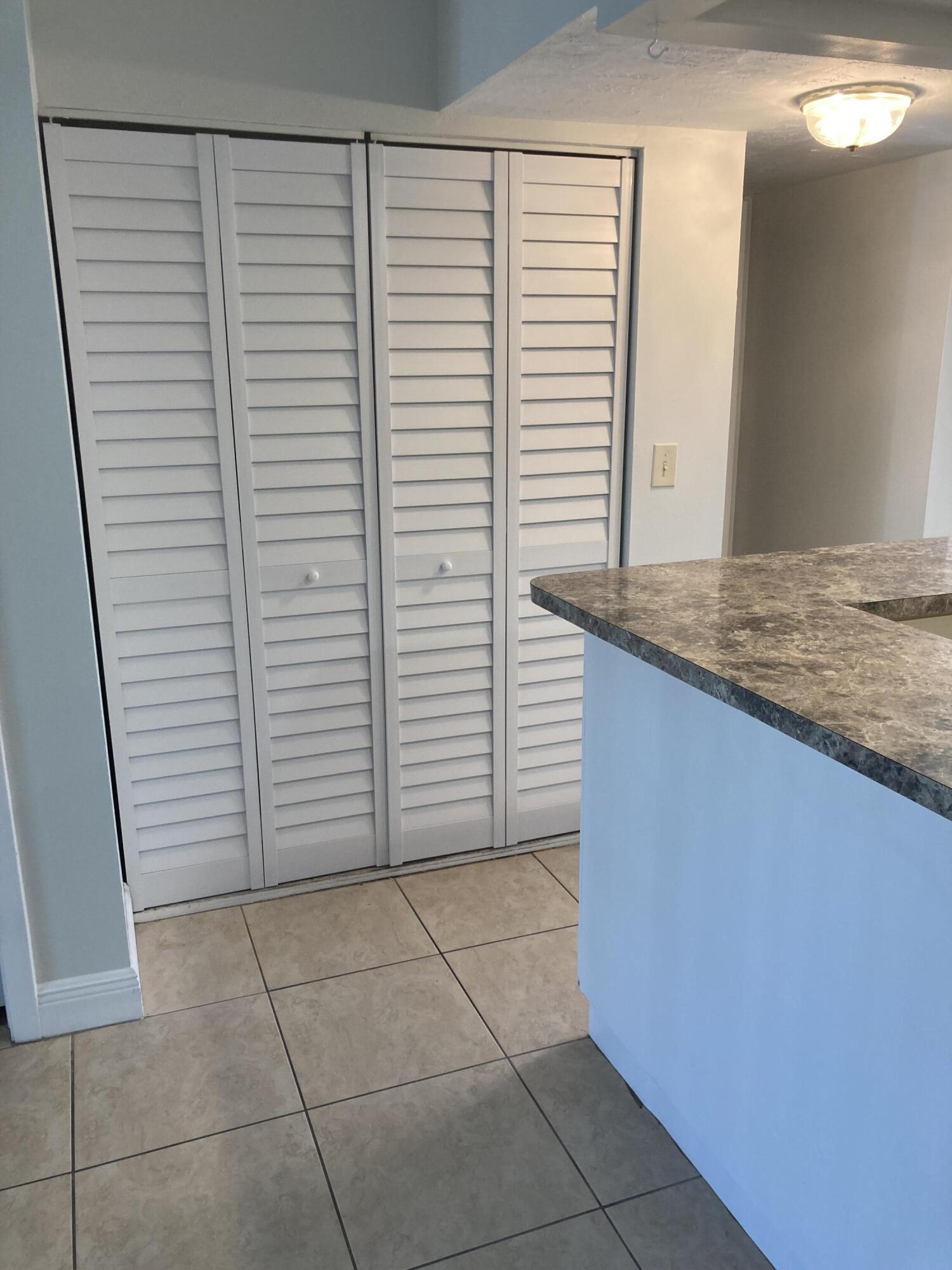 563 N University Drive Unit: 41