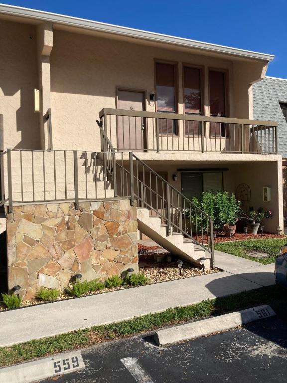 563 N University Drive Unit: 41