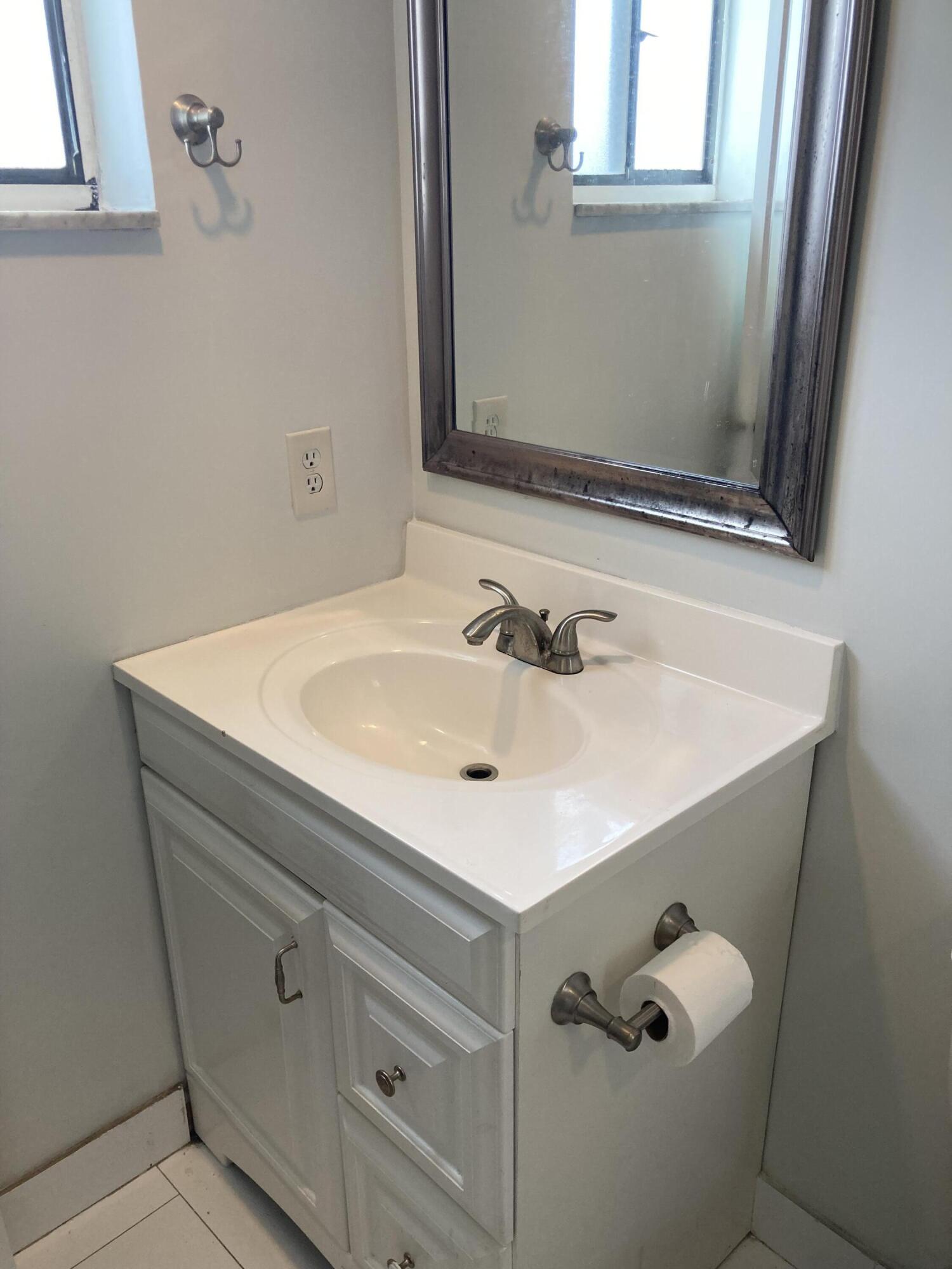 563 N University Drive Unit: 41