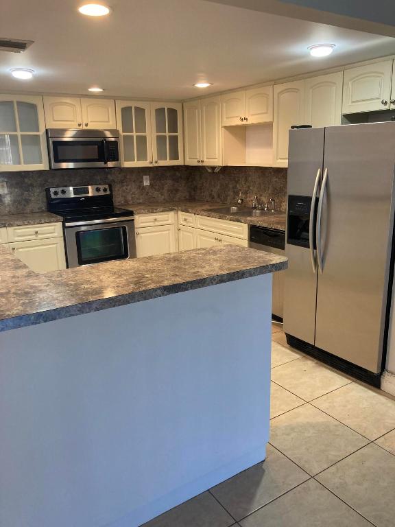 563 N University Drive Unit: 41