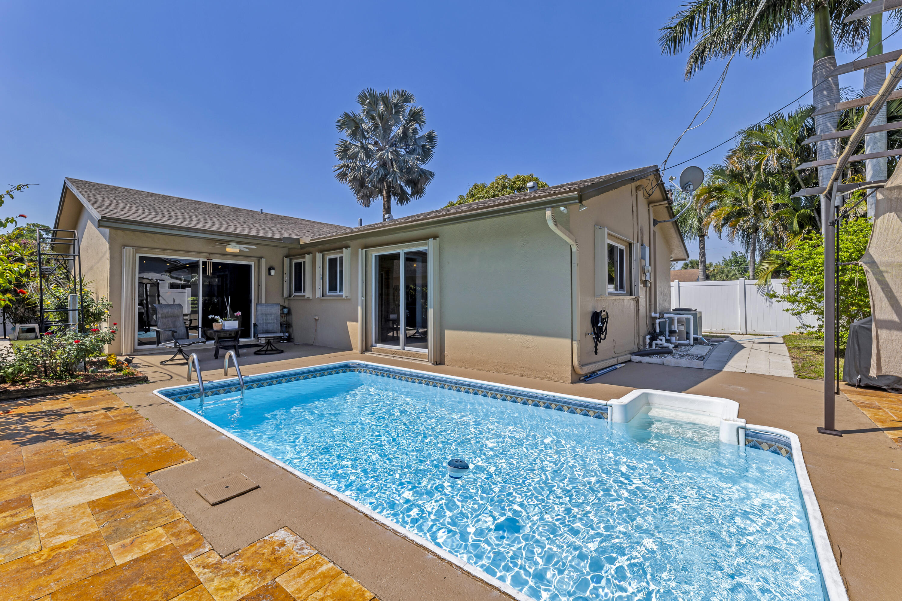 3385 SW 2nd Street