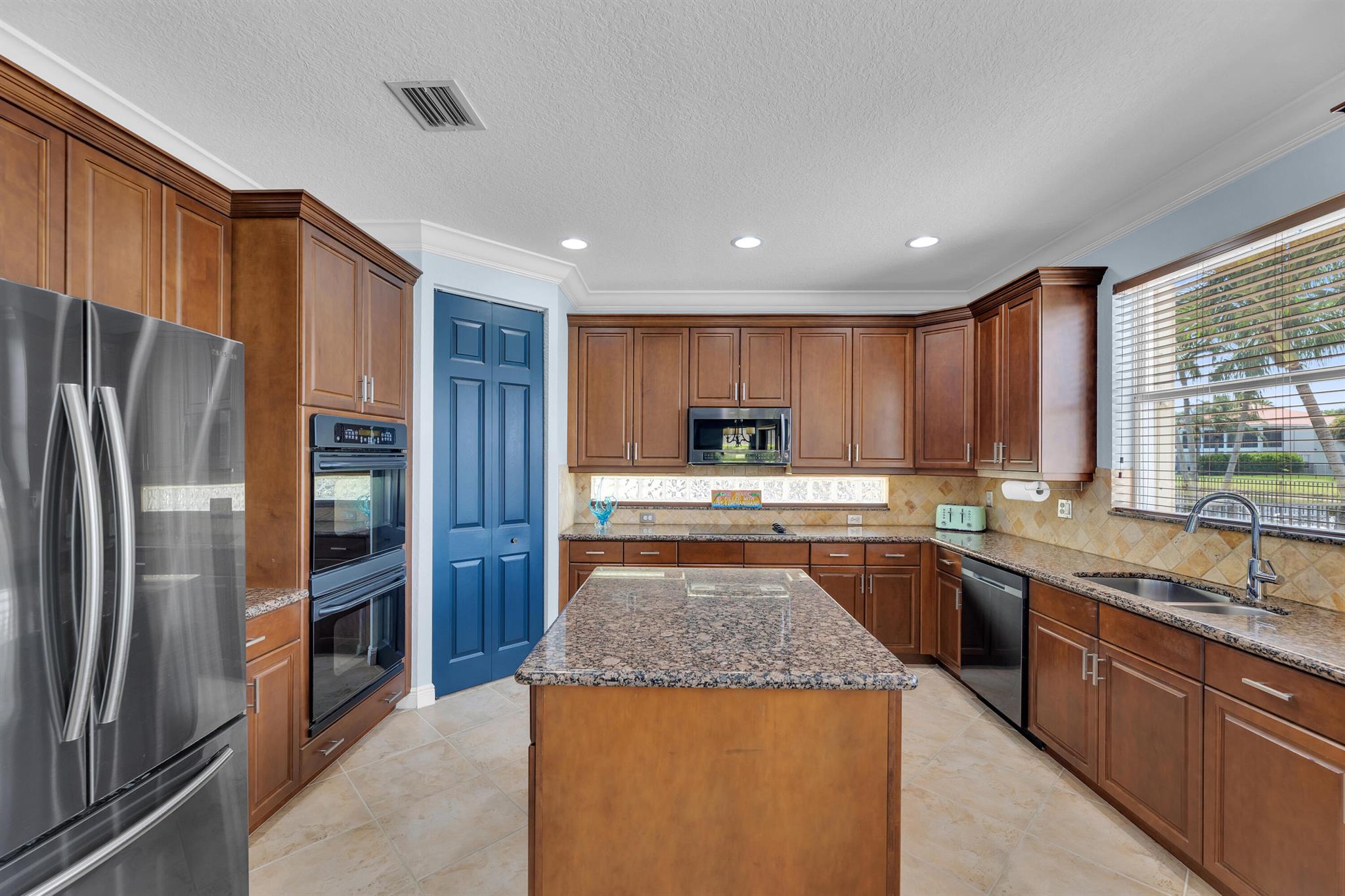 15619 Messina Isle Court