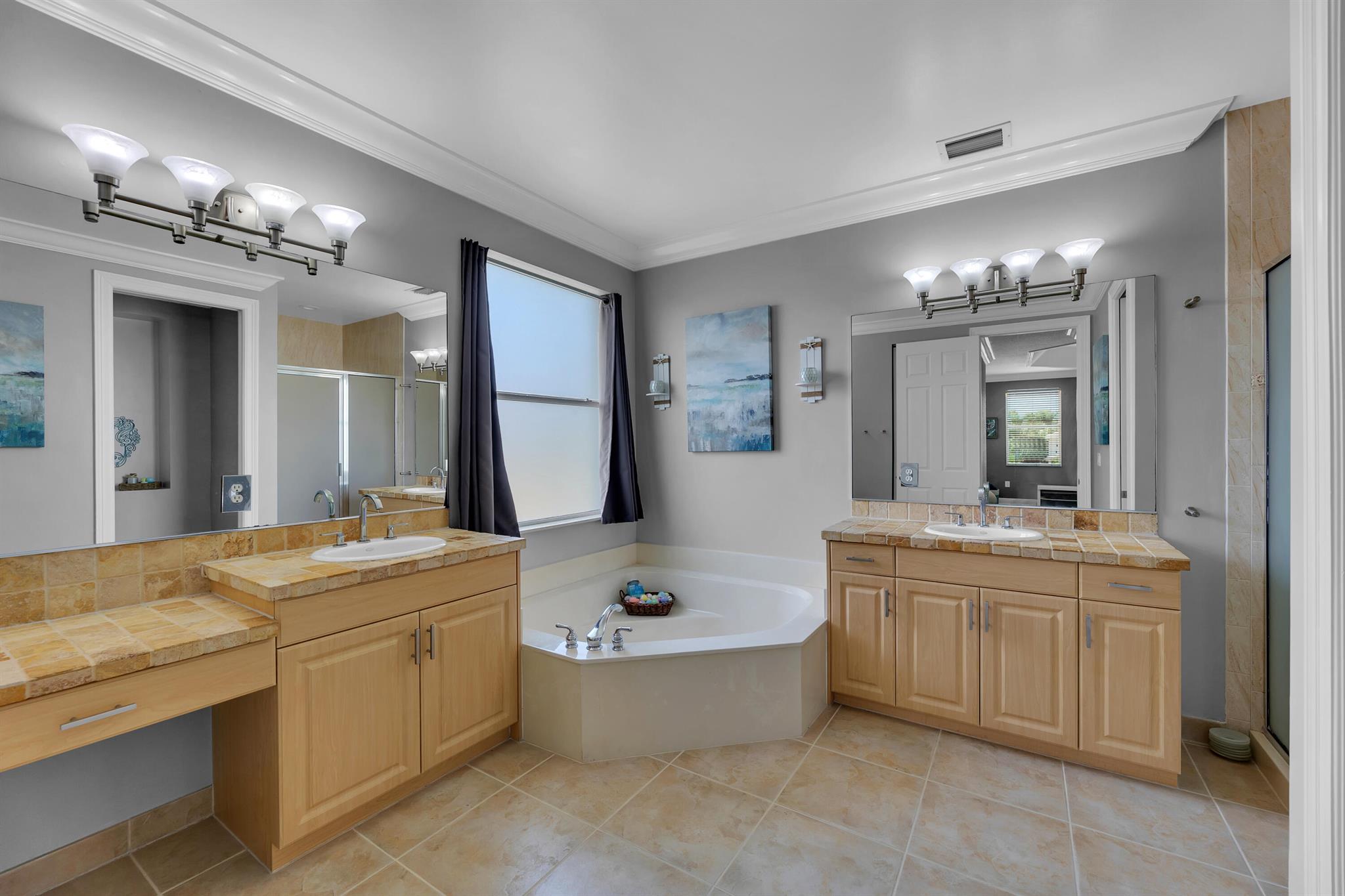 15619 Messina Isle Court