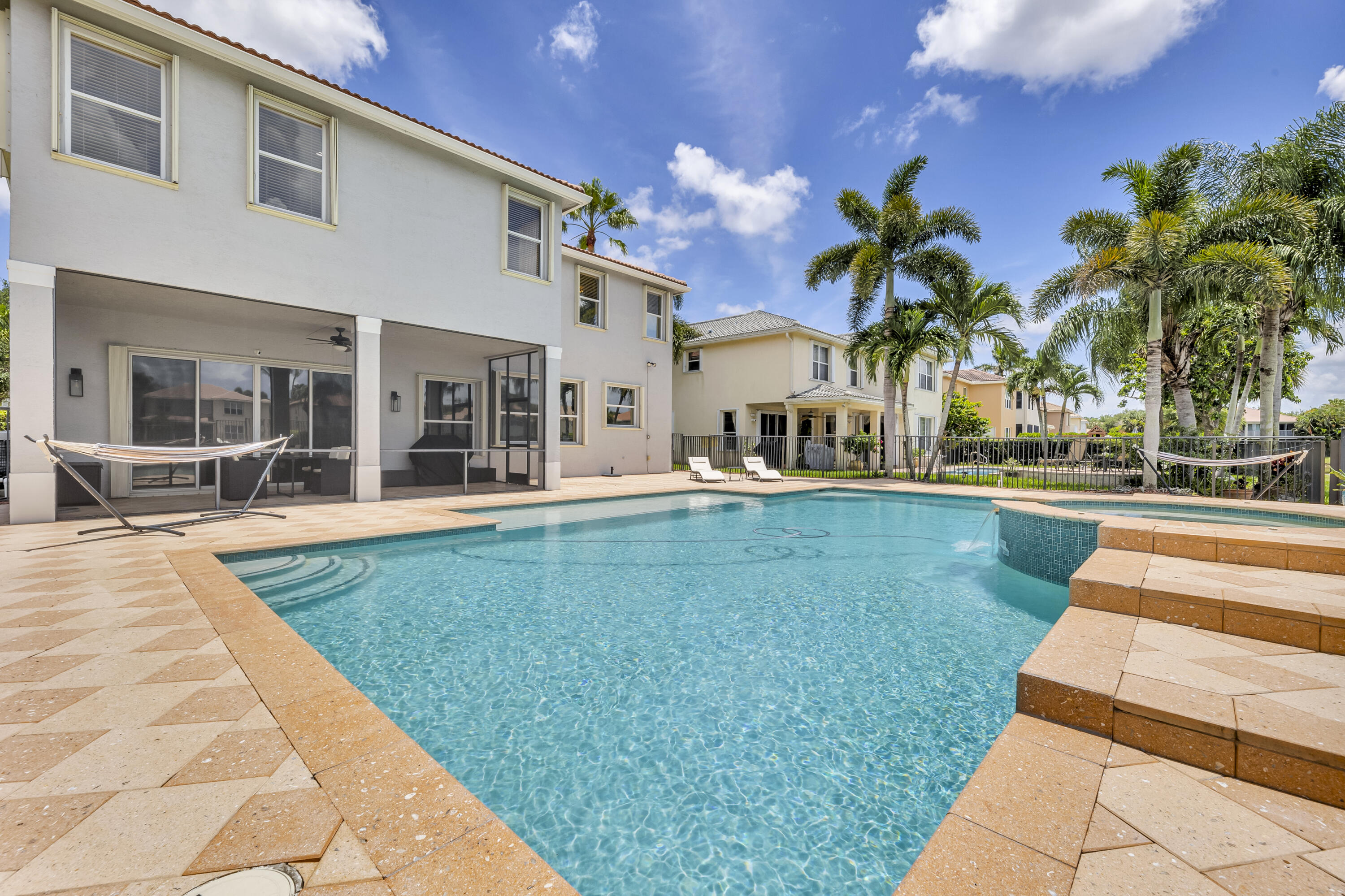 15619 Messina Isle Court