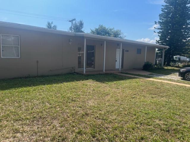 4310 NE 15th Terrace