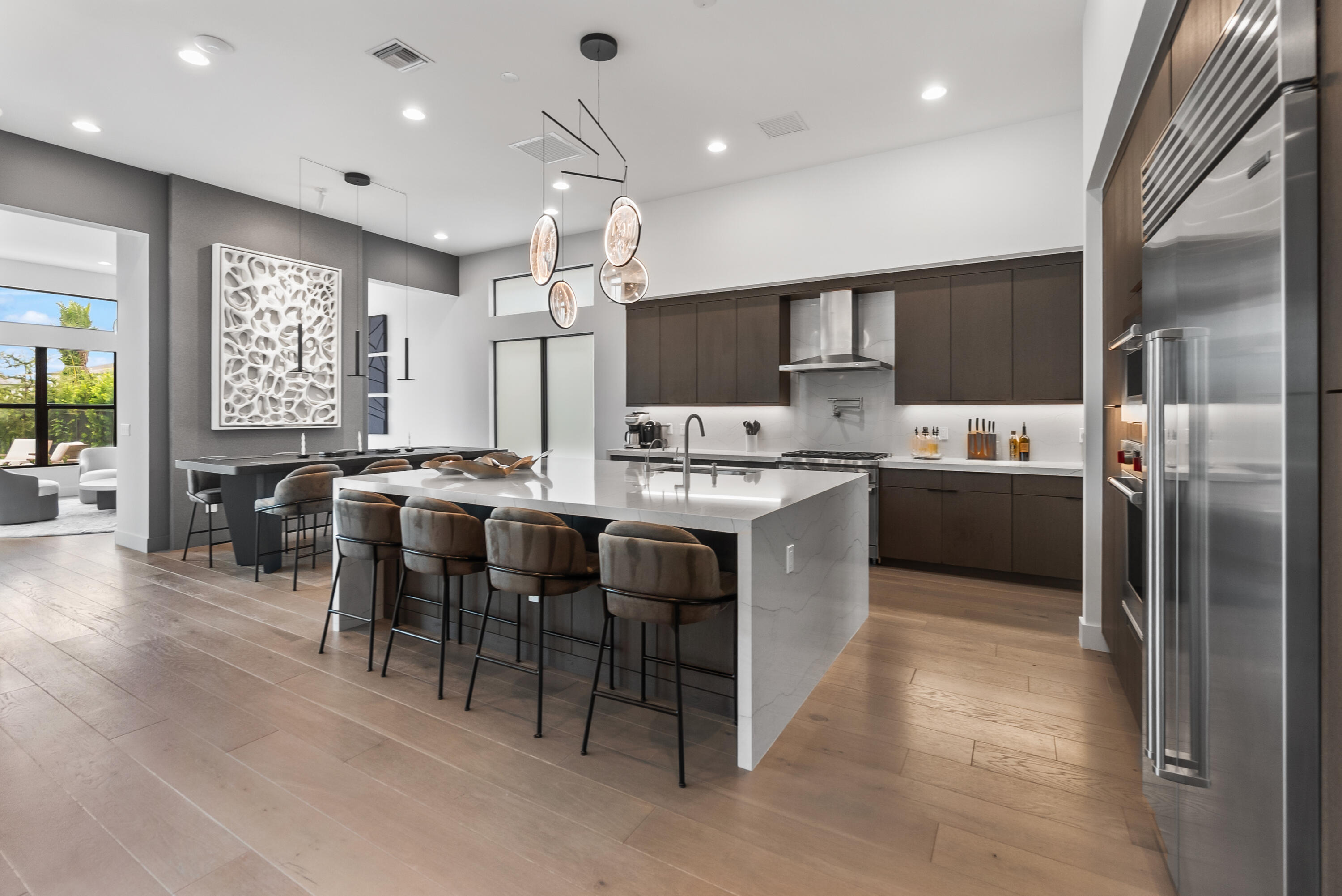 9964 Espresso Manor