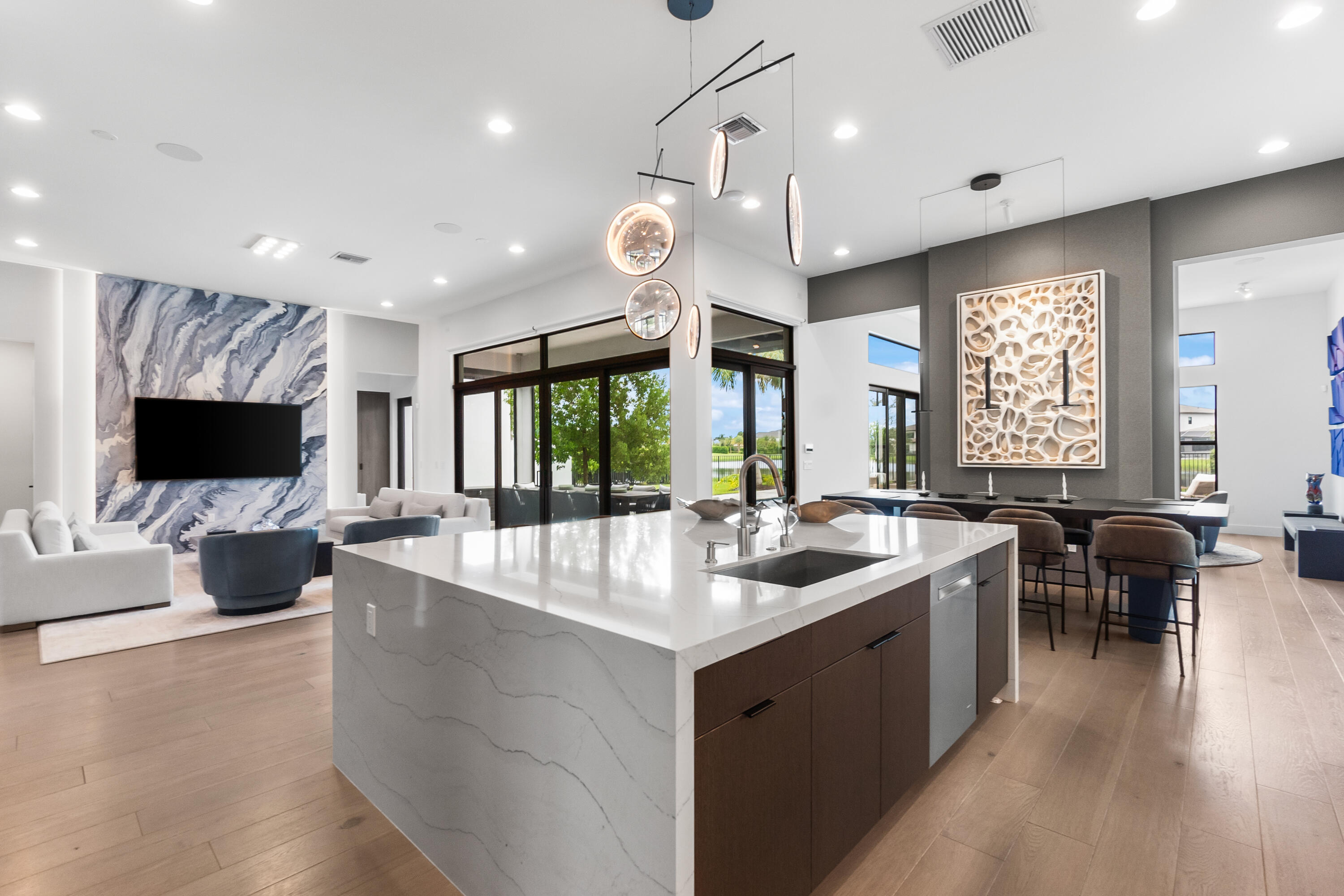 9964 Espresso Manor