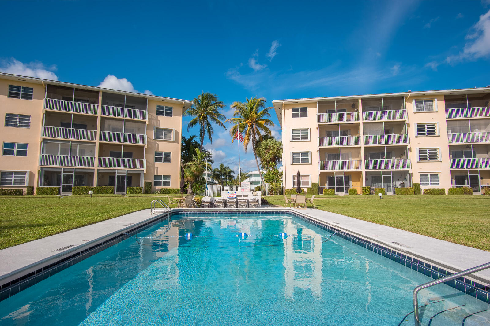 230 N Federal Highway 205