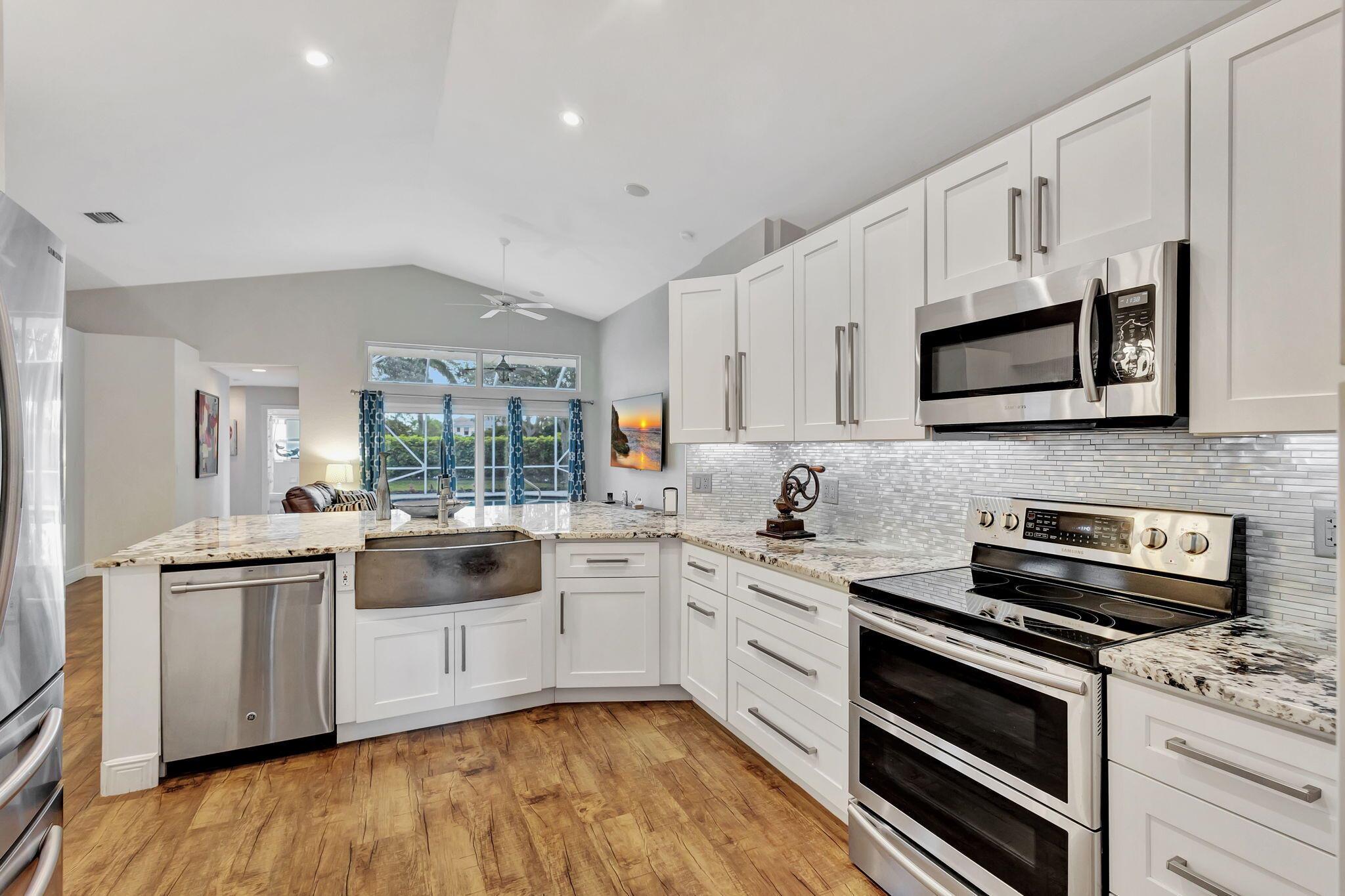 4174 Bahia Isle Circle