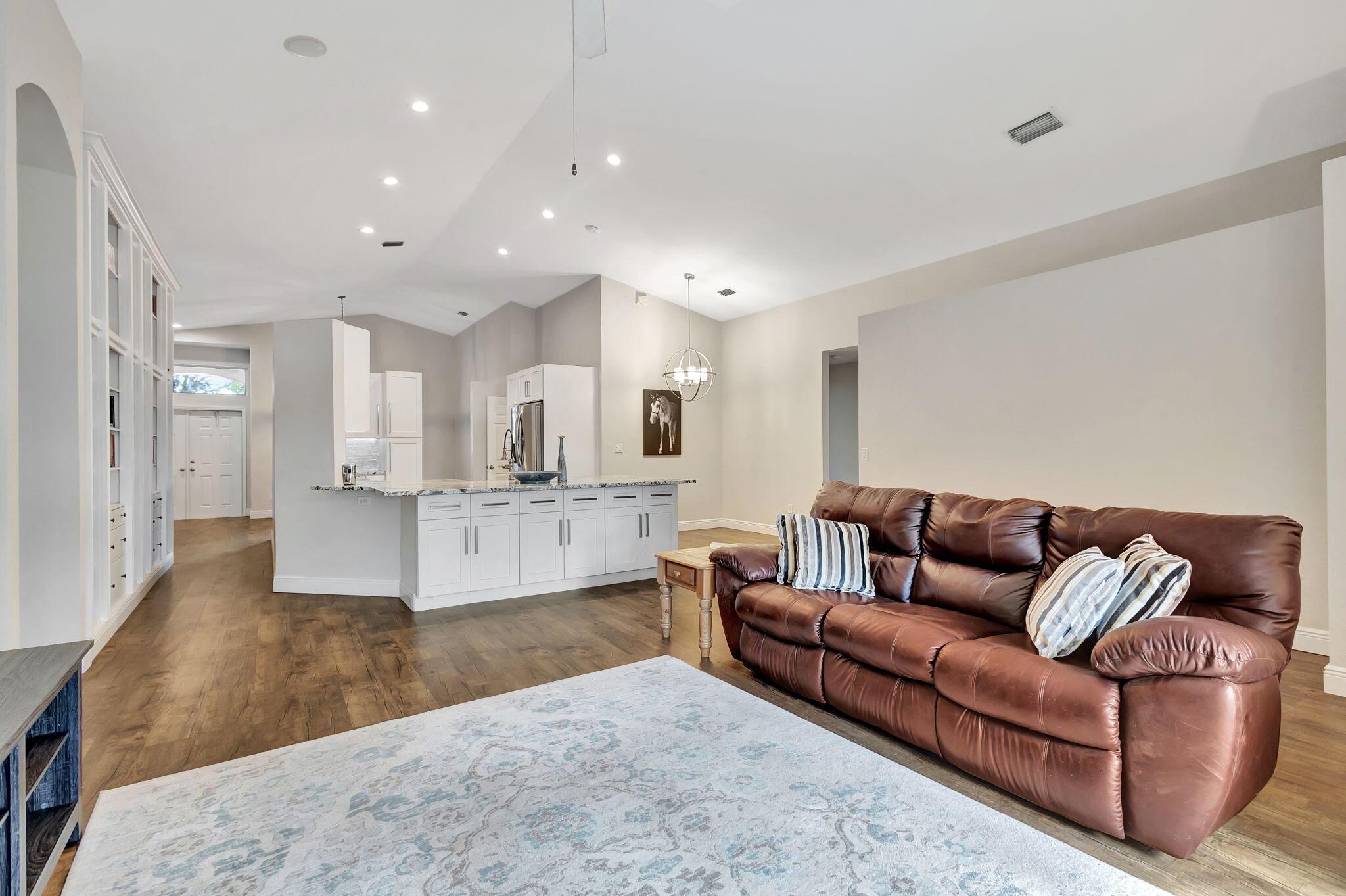 4174 Bahia Isle Circle