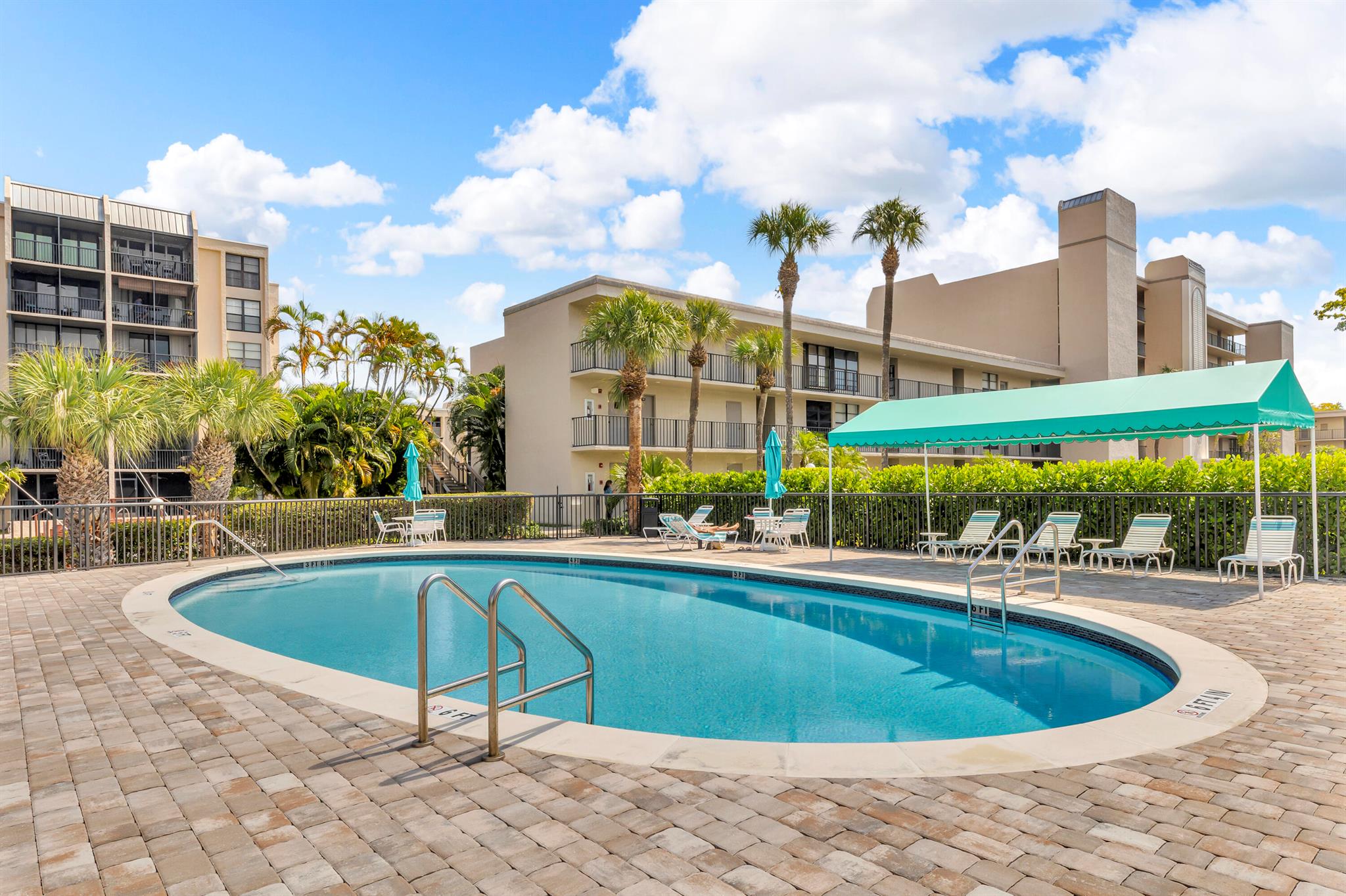 6 Royal Palm Way 307