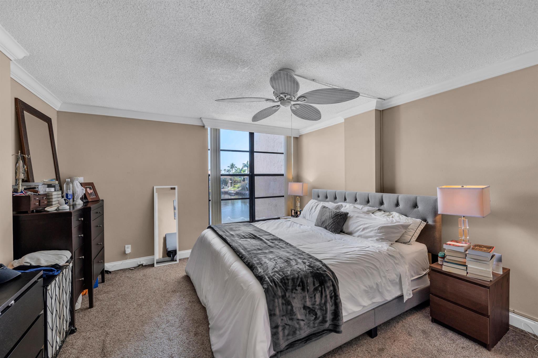 6 Royal Palm Way 307
