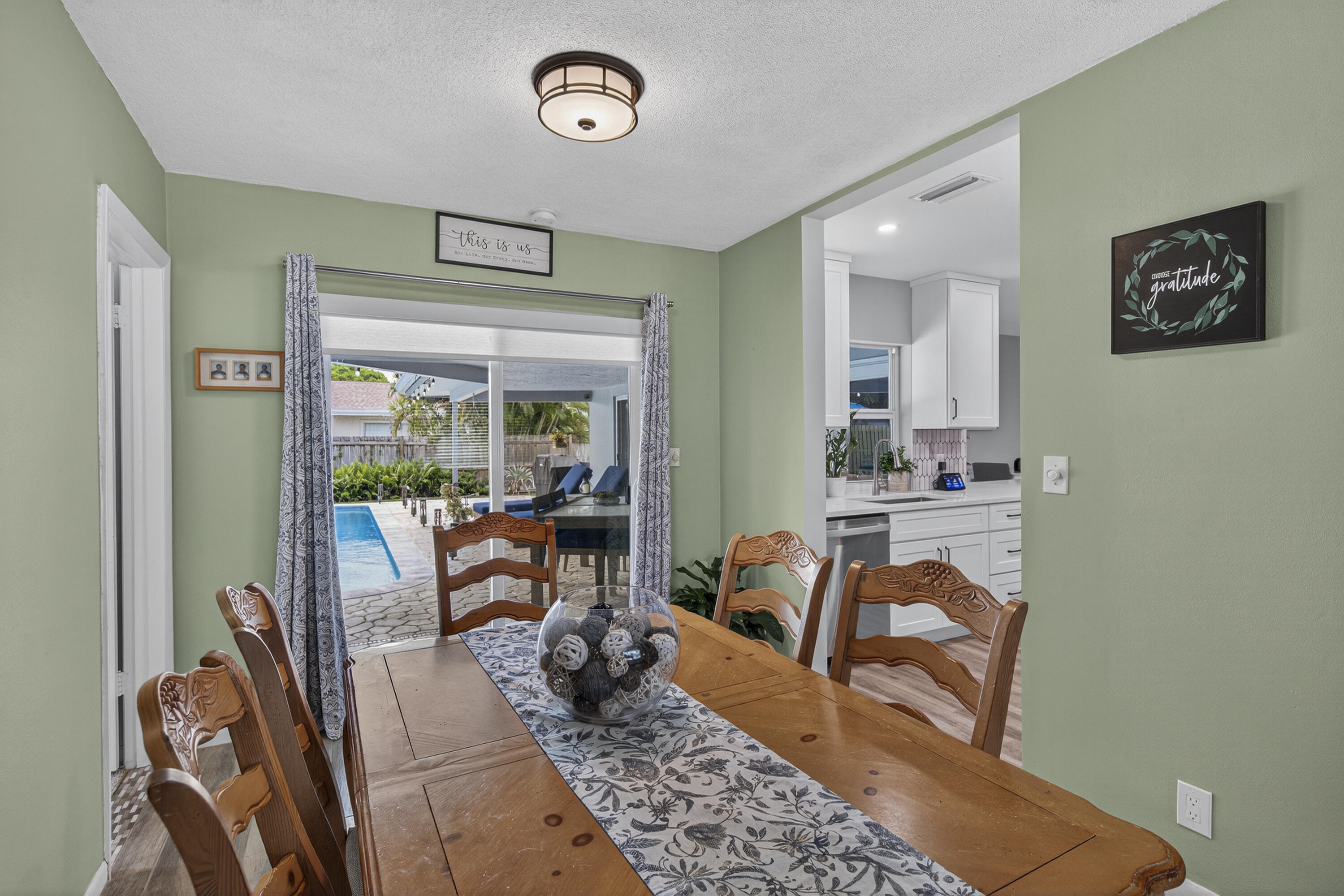 555 NW 15th Avenue