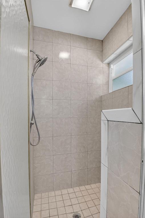 17414 Spring Tree Ln Lane