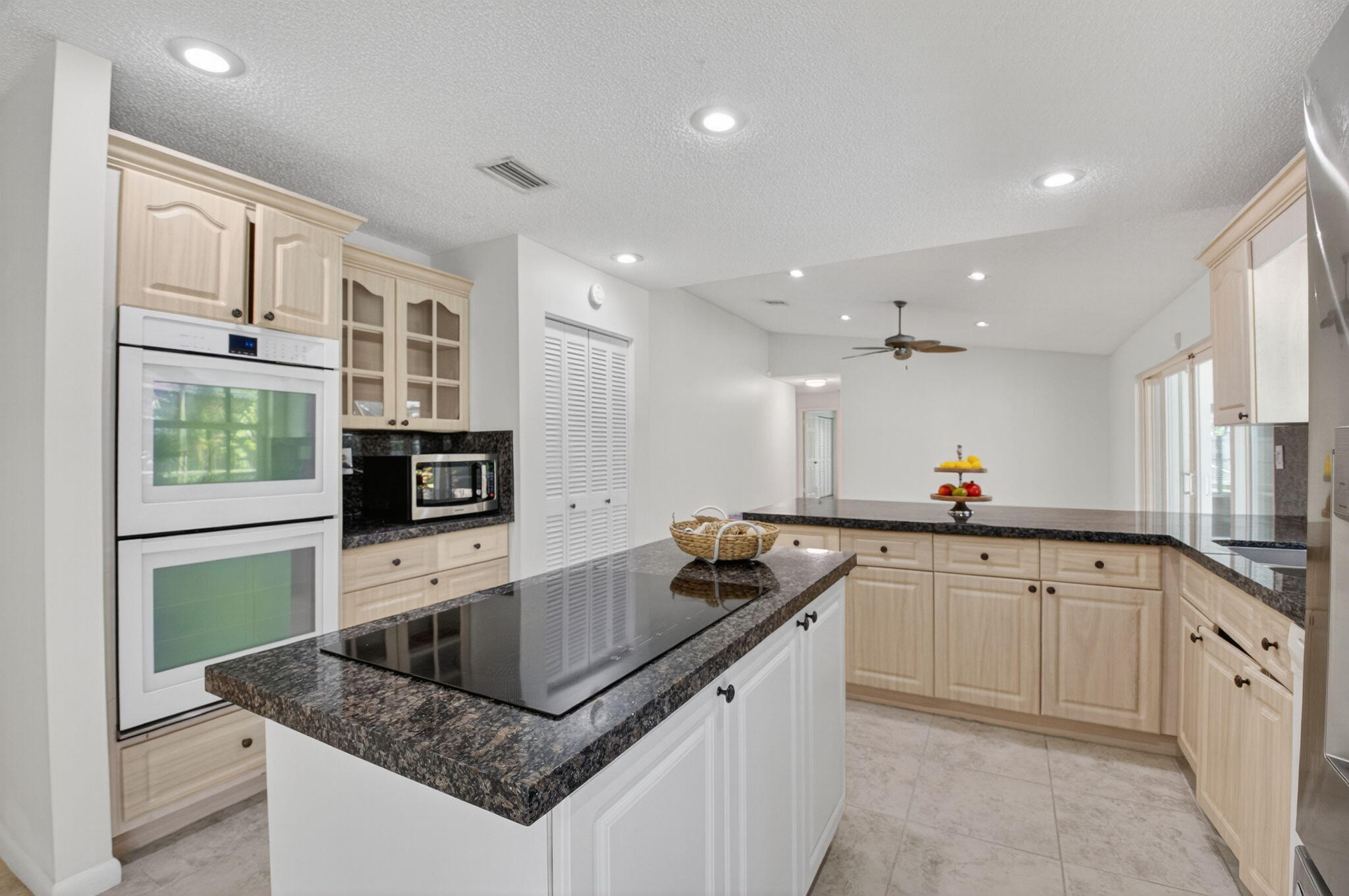 17414 Spring Tree Ln Lane