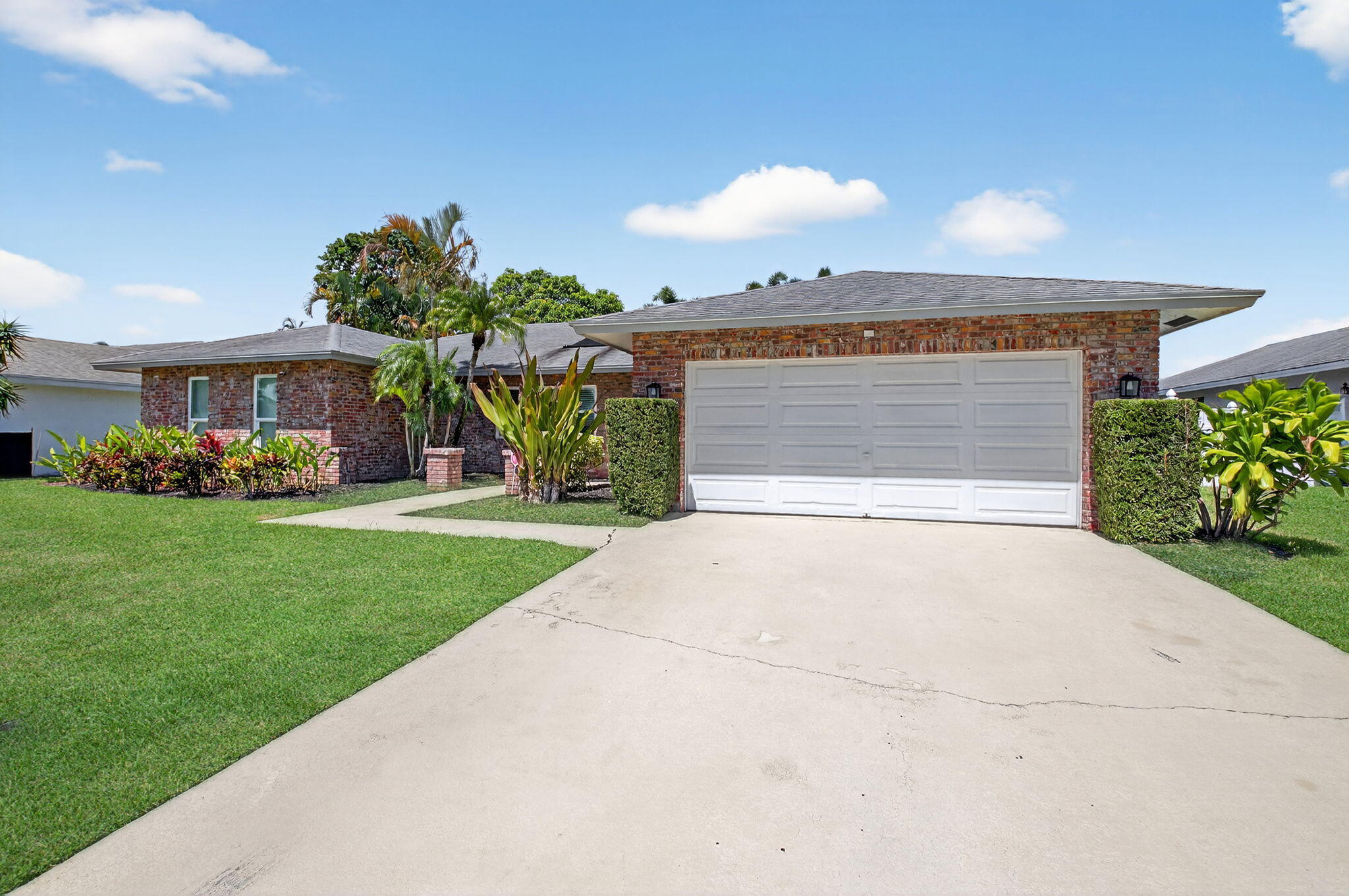 17414 Spring Tree Ln Lane