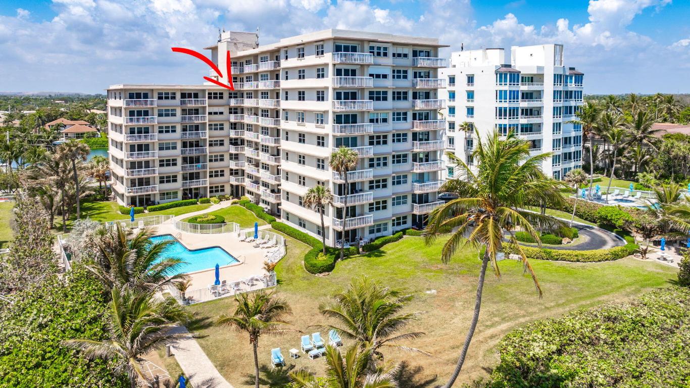 1069 Hillsboro Mile, Unit 705