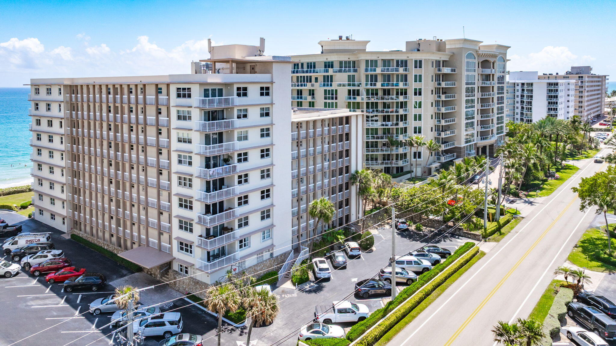 1069 Hillsboro Mile, Unit 705