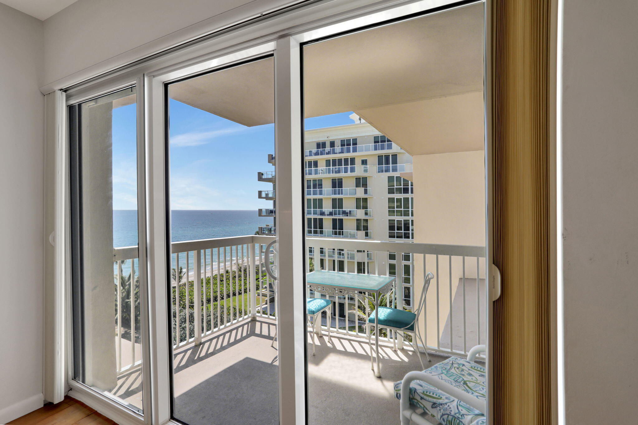 1069 Hillsboro Mile, Unit 705