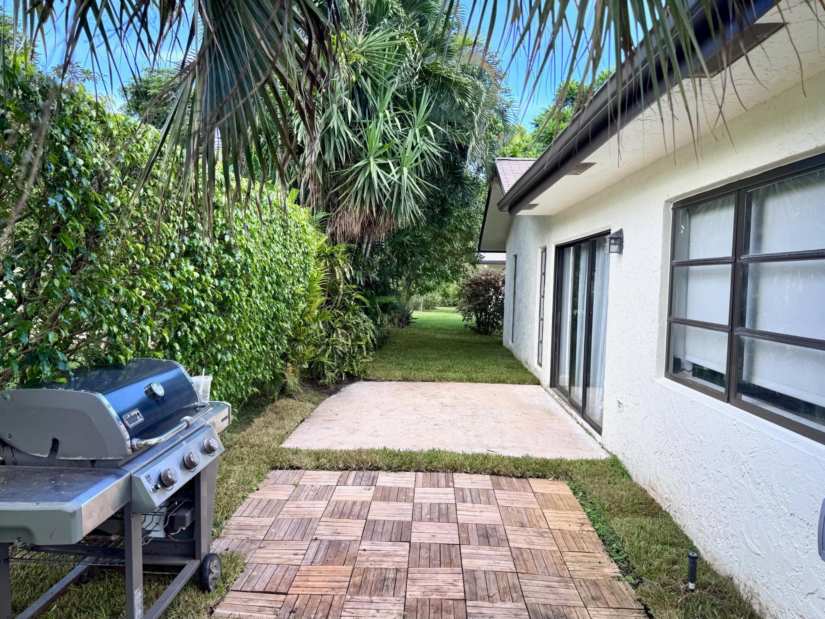 2749 Dracaena Court