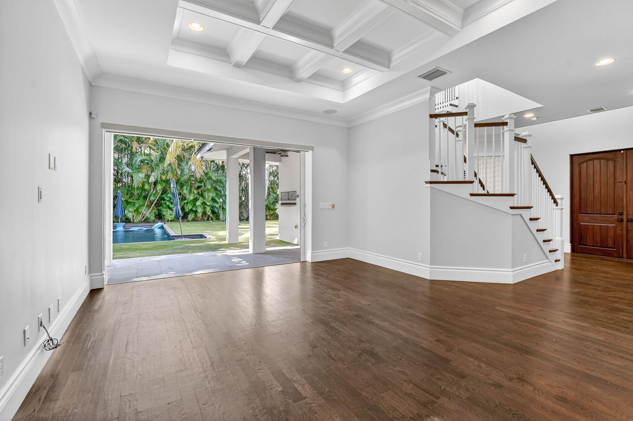 200 NW 10th Street