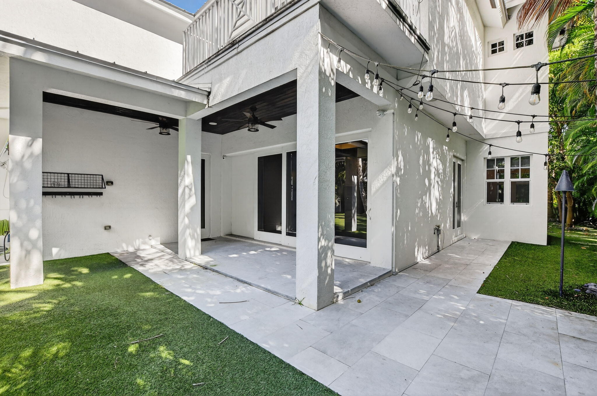 200 NW 10th Street