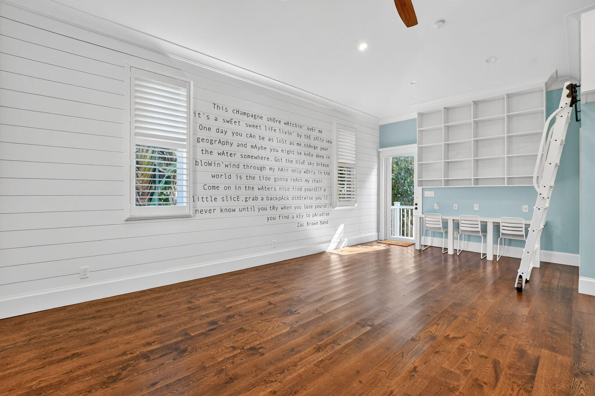 200 NW 10th Street