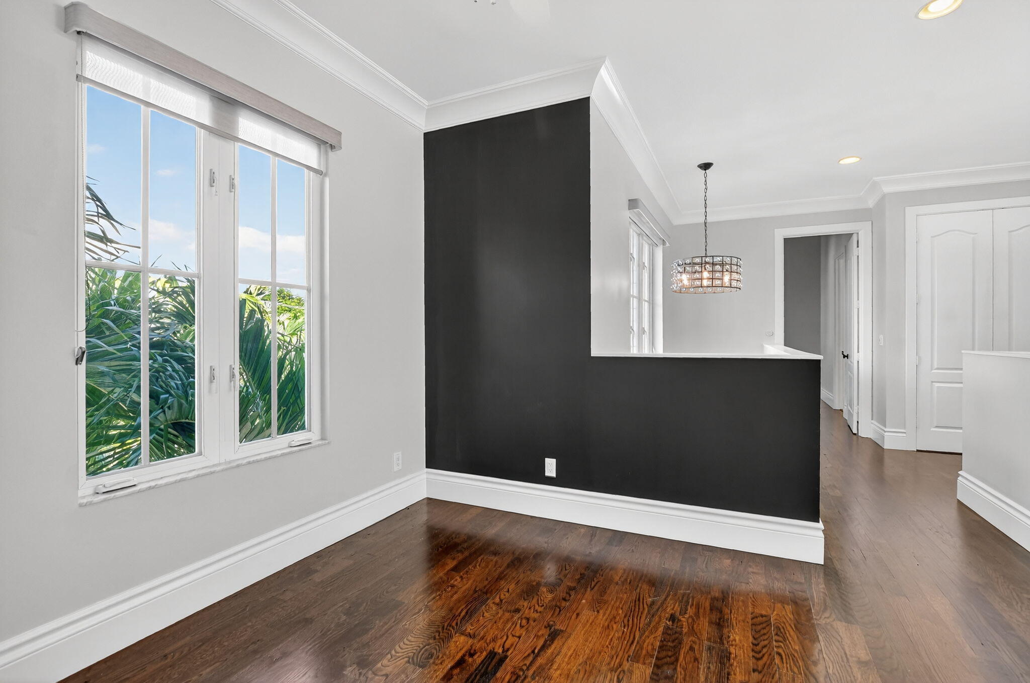 200 NW 10th Street