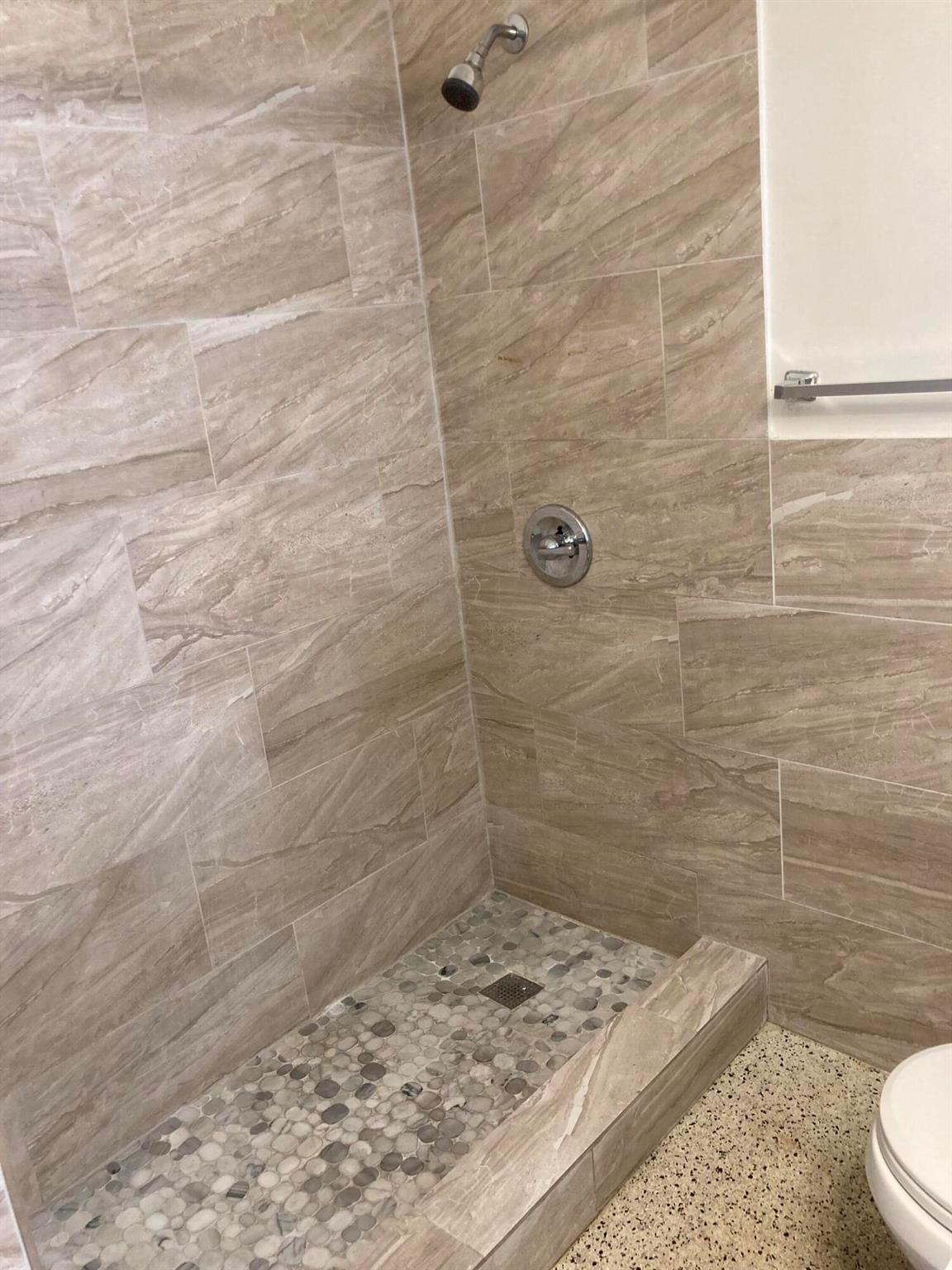 1701 NW 8th Avenue 1-2