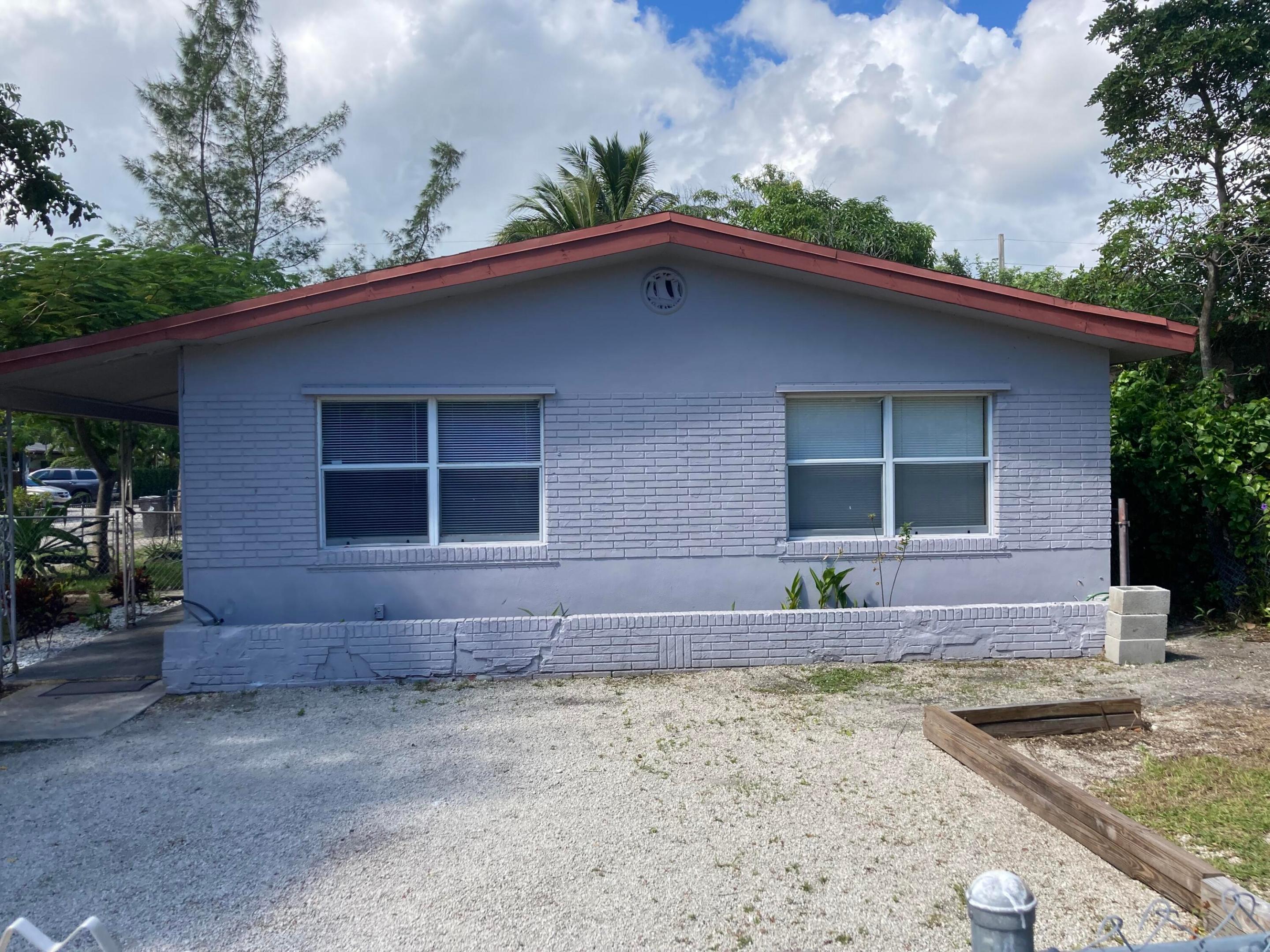 1701 NW 8th Avenue 1-2