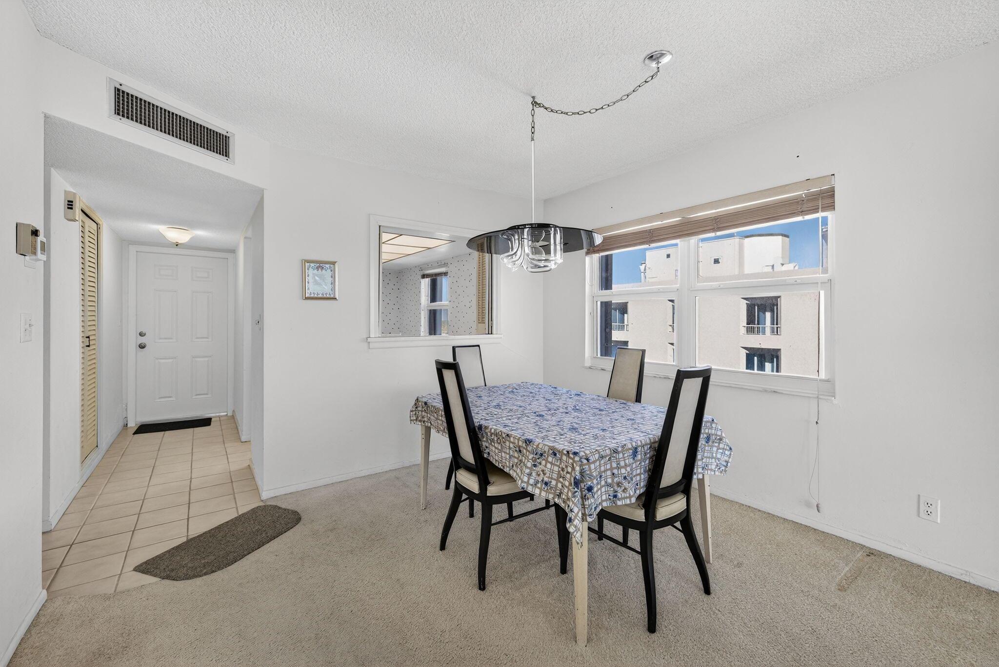 1069 Hillsboro Mile 802