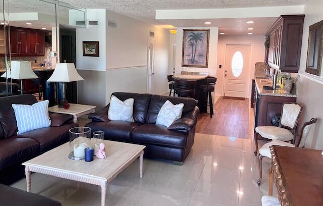 230 N Federal Highway 205