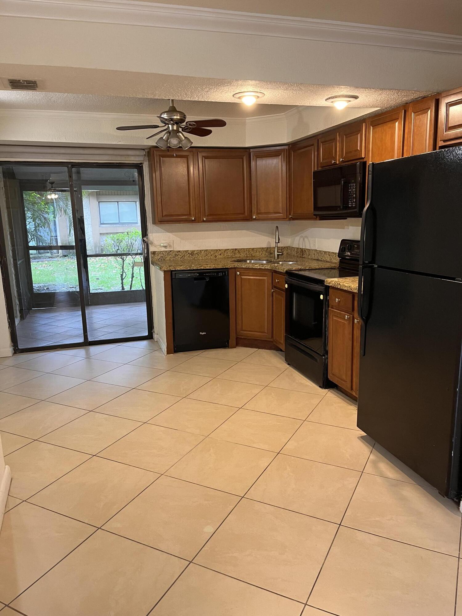 208 Wimbledon Lake Drive 208, Plantation Unit: 208